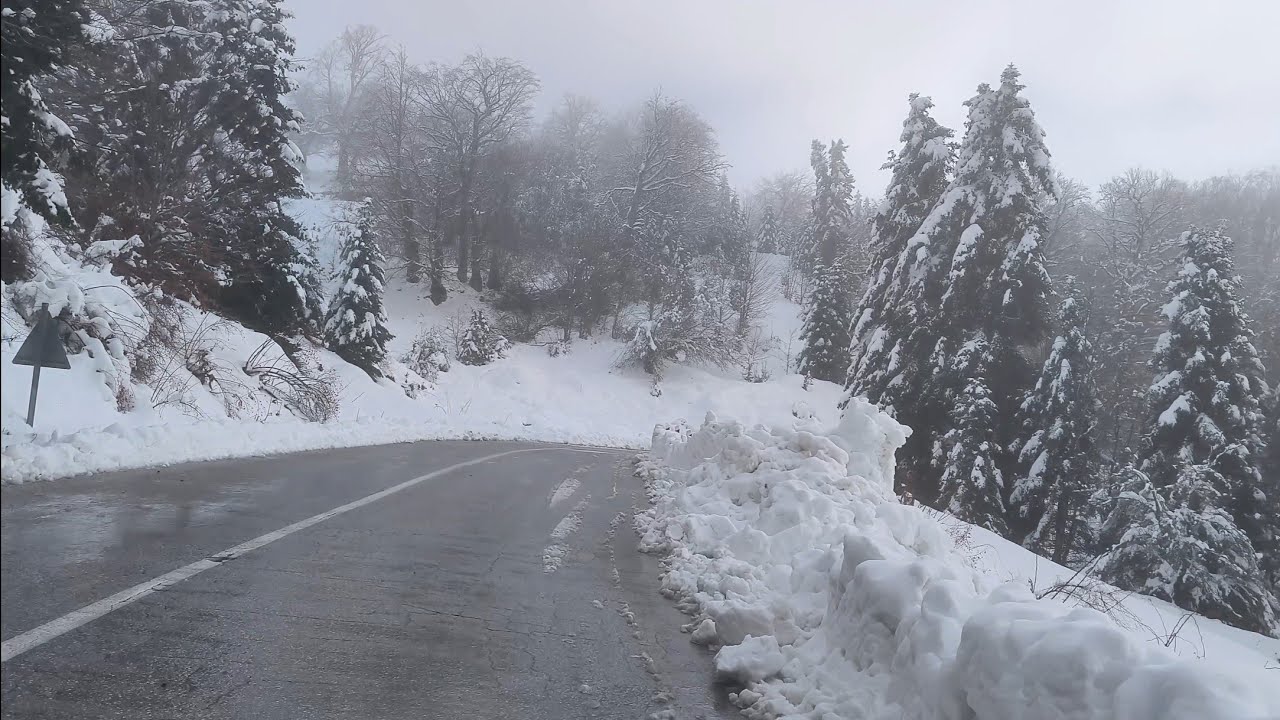 Απάνω στα ψηλά βουνά, ανεβαίνοντας στην Οξυά για τα Πετρίλια, 03 Δεκεμβρίου 2024