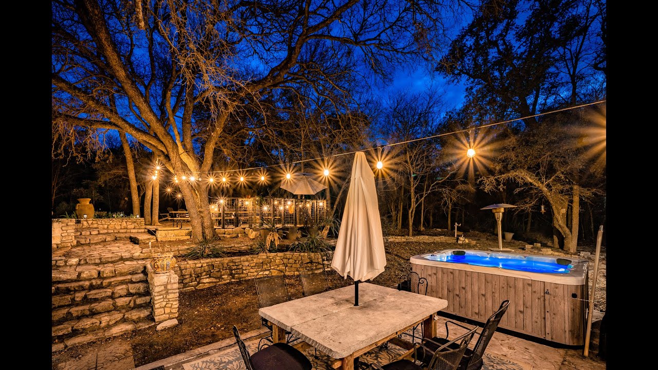 Updated, unrestricted Hillcountry Gem nestled in the Live Oak Trees