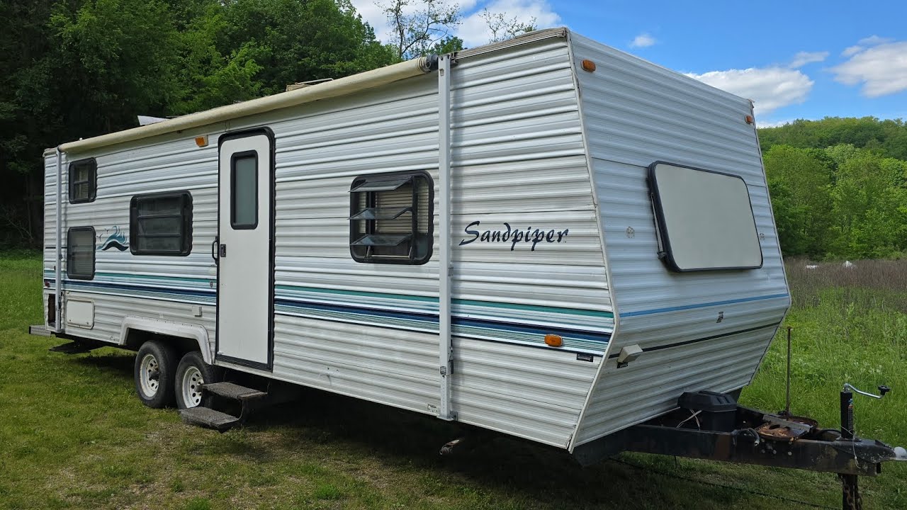FOR SALE - 1999 Cobra Sandpiper 31 Foor Camper - $1,950
