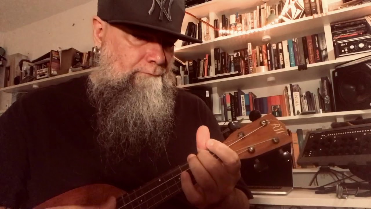 M&aacute;rcio Mello - tonelada de amor - ukulele