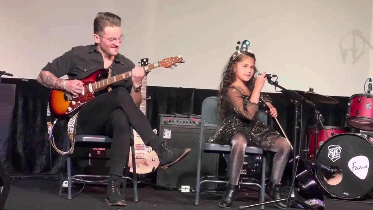 Arya&rsquo;s winter showcase - guitar #7yearold #kids #kidguitarist #aliceinchains #nutshell