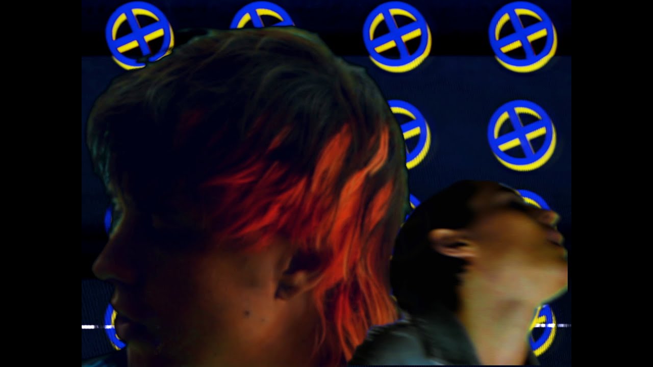 Jehnny Beth + Julian Casablancas - Boy/Girl (Official Video)