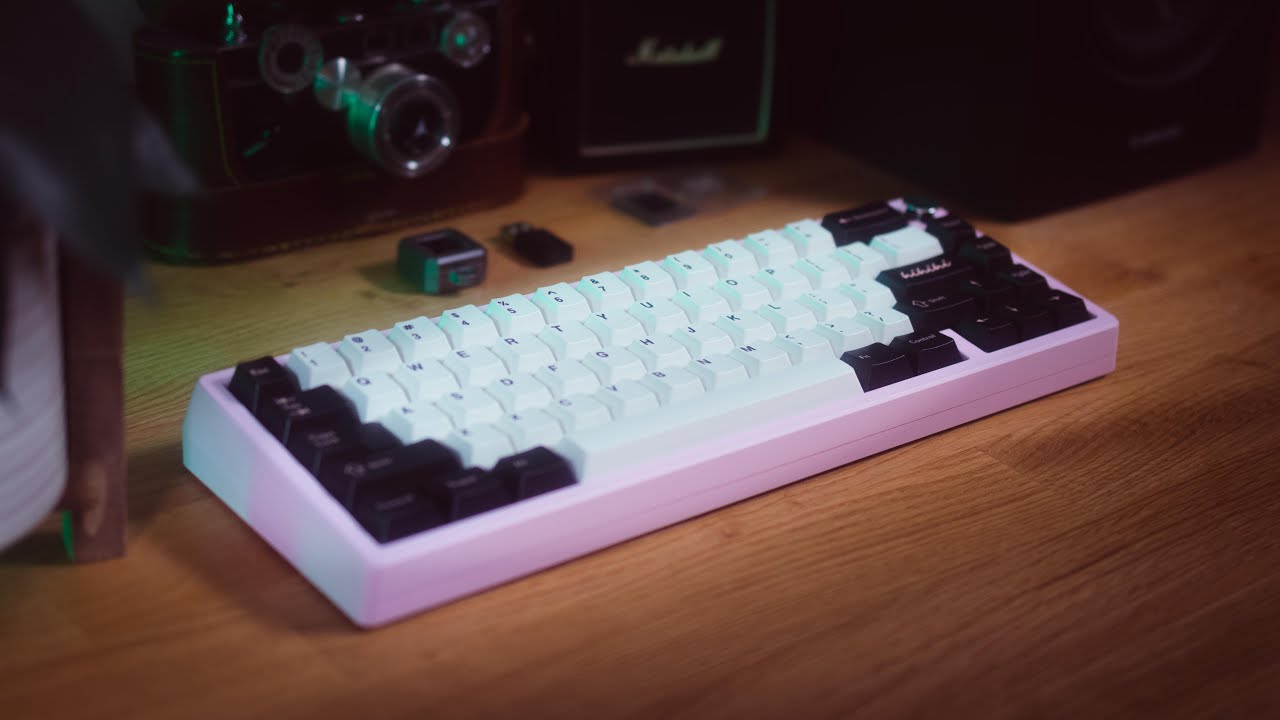I Taught Her How To Build a Keyboard (and Gave it to Her!)