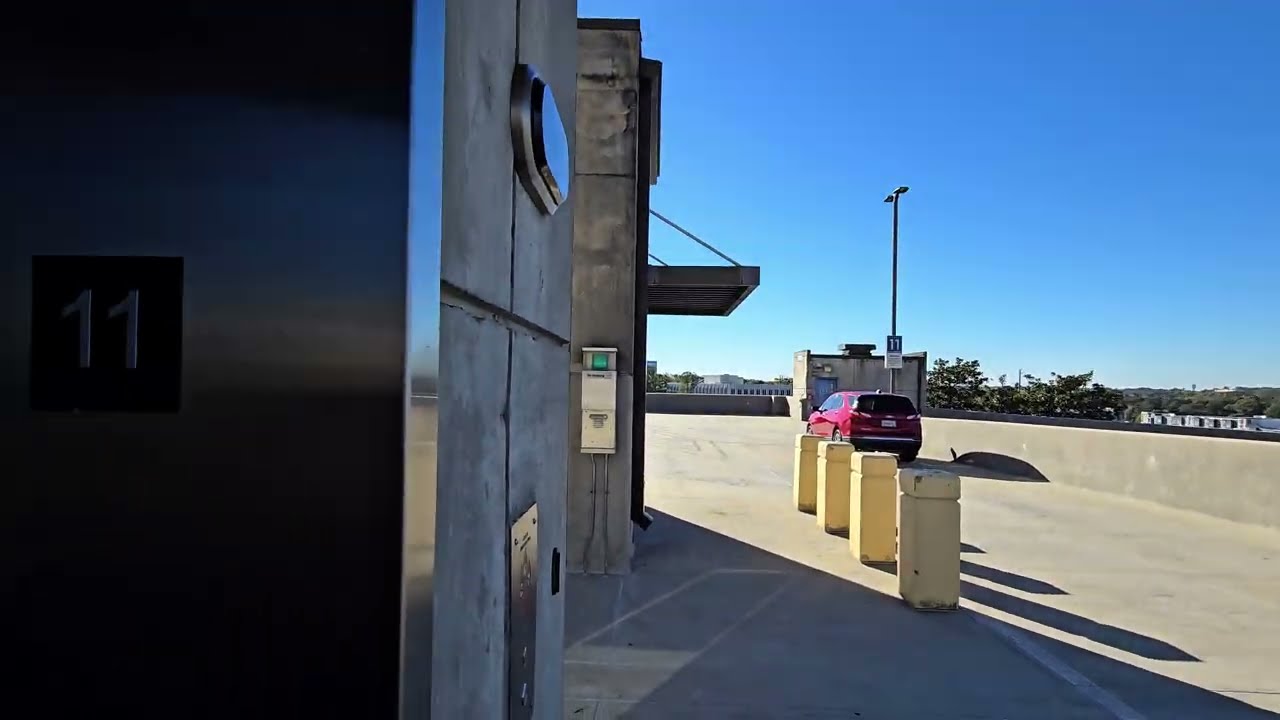Fixed? Otis HydroMod Hydraulic Elevators at the Northside Hospital Blue Deck