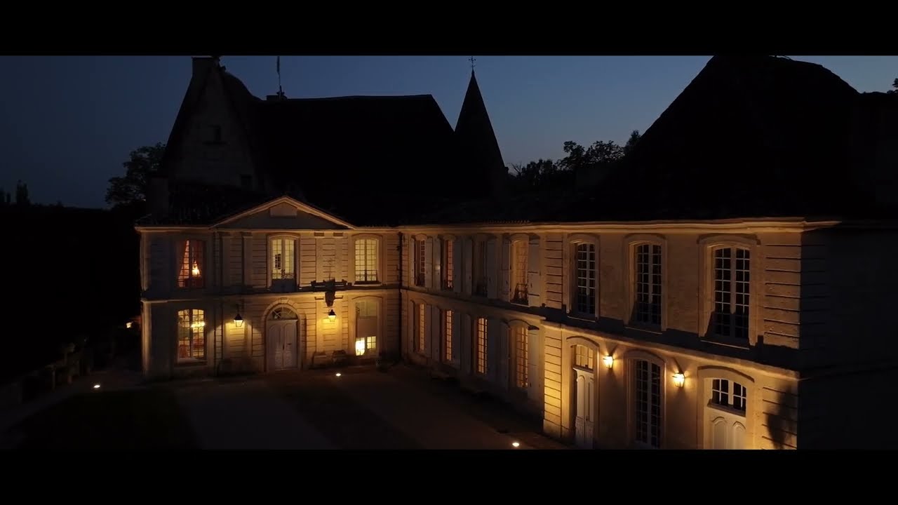 Château de Montastruc - A millennium-old site that whispers tales of the past | drone of visuals