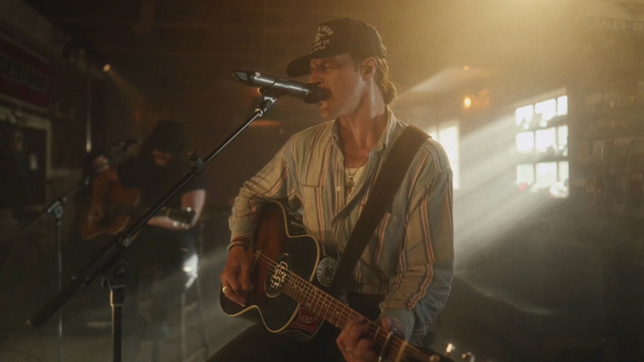 John Morgan - Whiskey Drink [The Stripped Sessions]