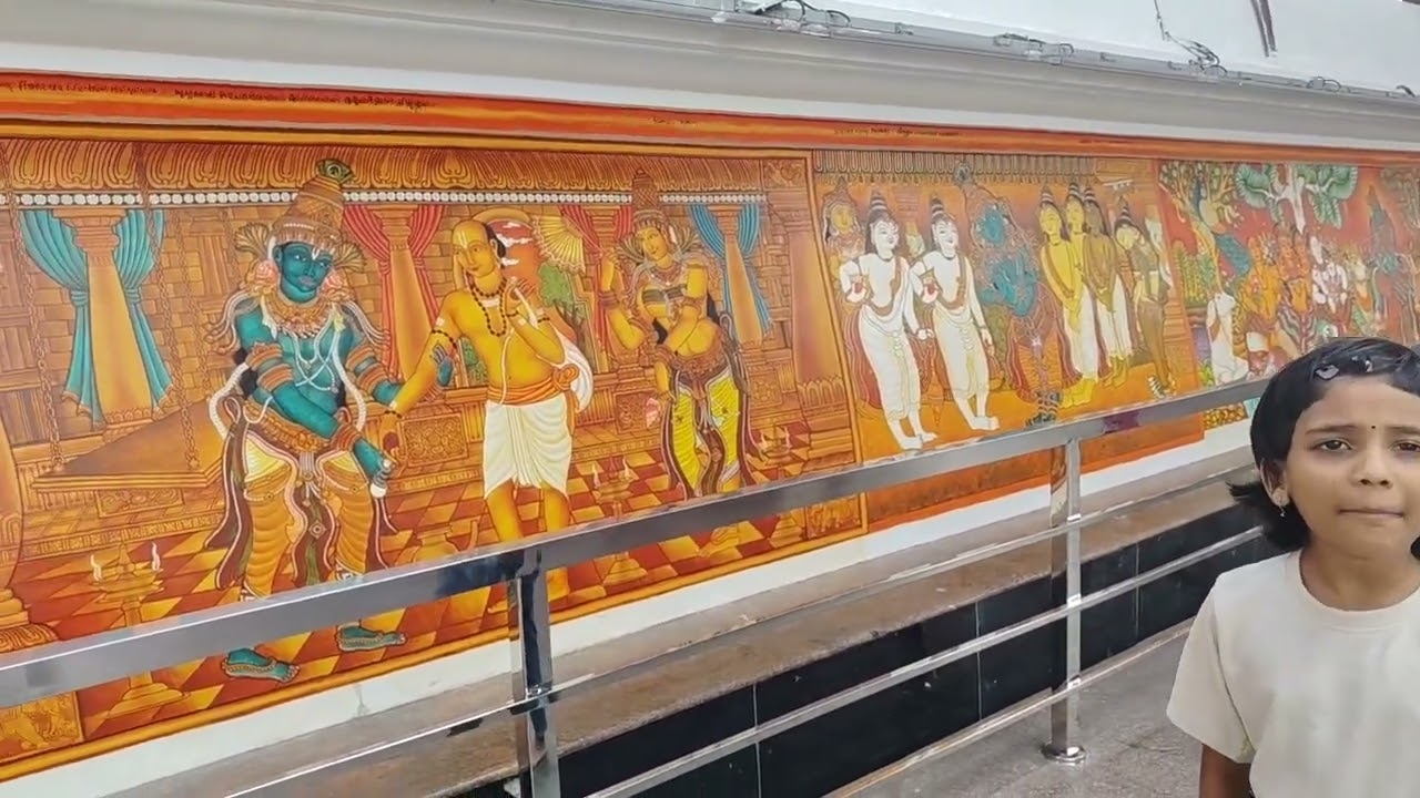 Guruvayur temple street#street markets kerala#temple streets of kerala#travel vlog