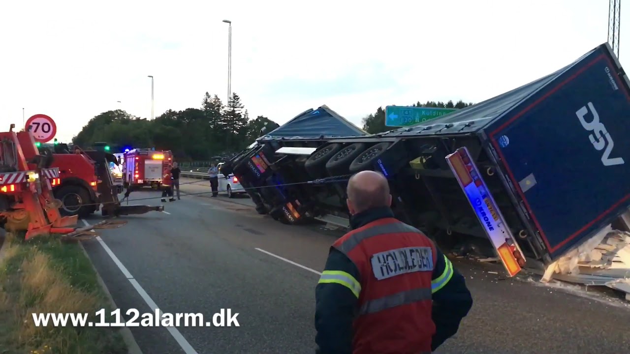 V&aelig;ltet lastbil. Fredericiavej i Vejle. 30/08-2018. Kl. 19:13.
