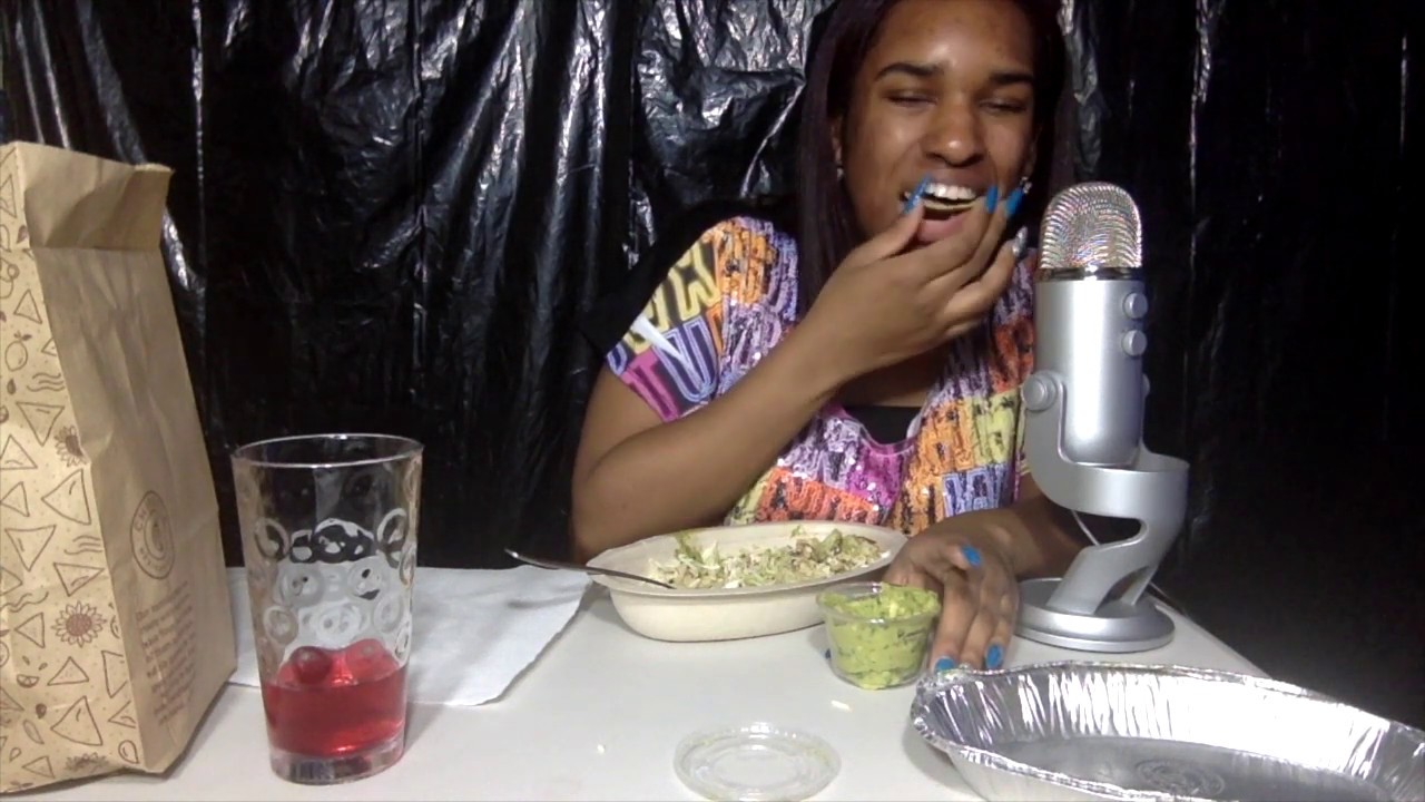 ASMR CHIPOTLE MUKBANG🤫🌯🍽 (A FAIL, BUT LOWKEY FUNNY😂)