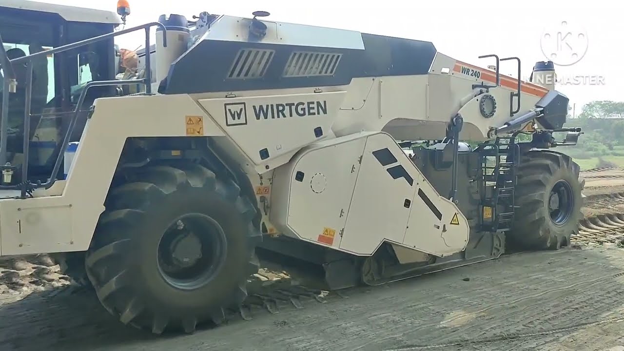 How to Wr 240 Recyclers and soil Stabilizers | Wirtgen 240 Recycling & Rolling | Soil stabilizers
