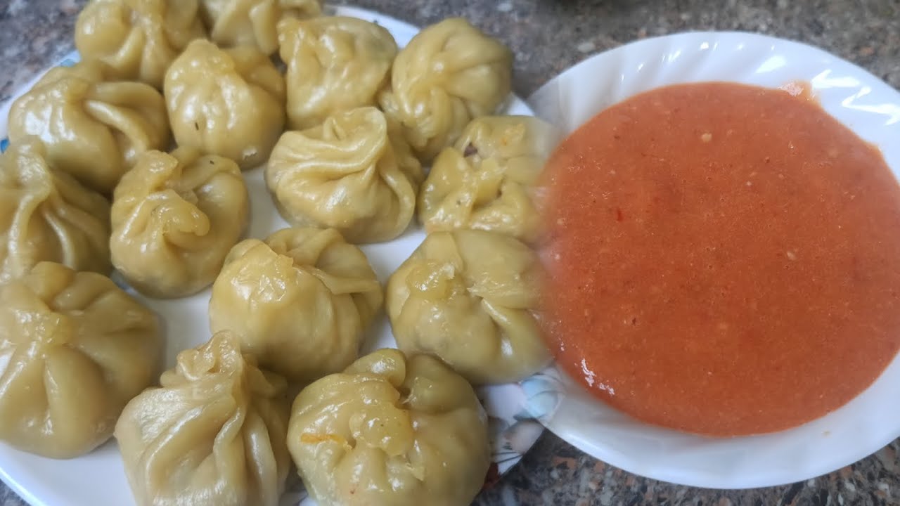 Veg Momo Recipe || बाजार जैसी बनायें मोमो और लाल चटनी मुंह में पानी ला देगी 