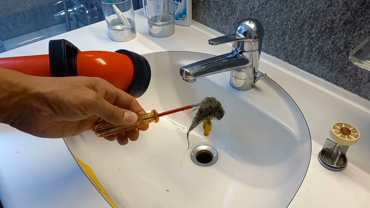 Waschbecken verstopft?schnell und einfach entstopfen mit der Sifon Pumpe