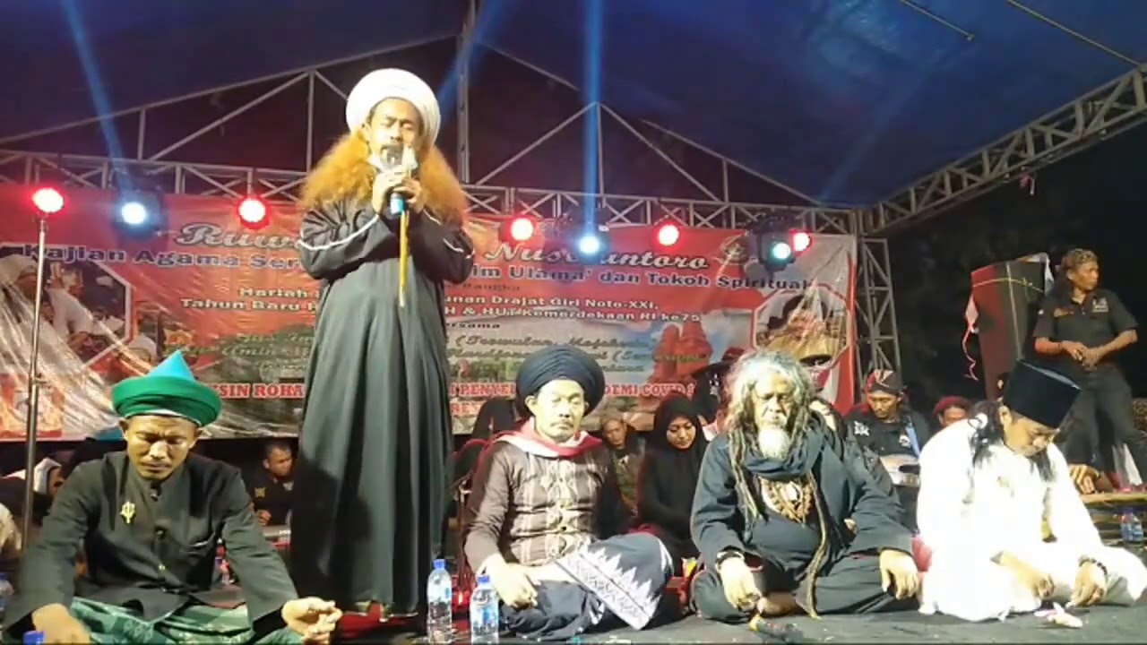 Tangisan Gus. Luqman Rahmatullah & anak- anak Bangsa di Harlah Padepokan Sunan Drajat Giri Noto-22