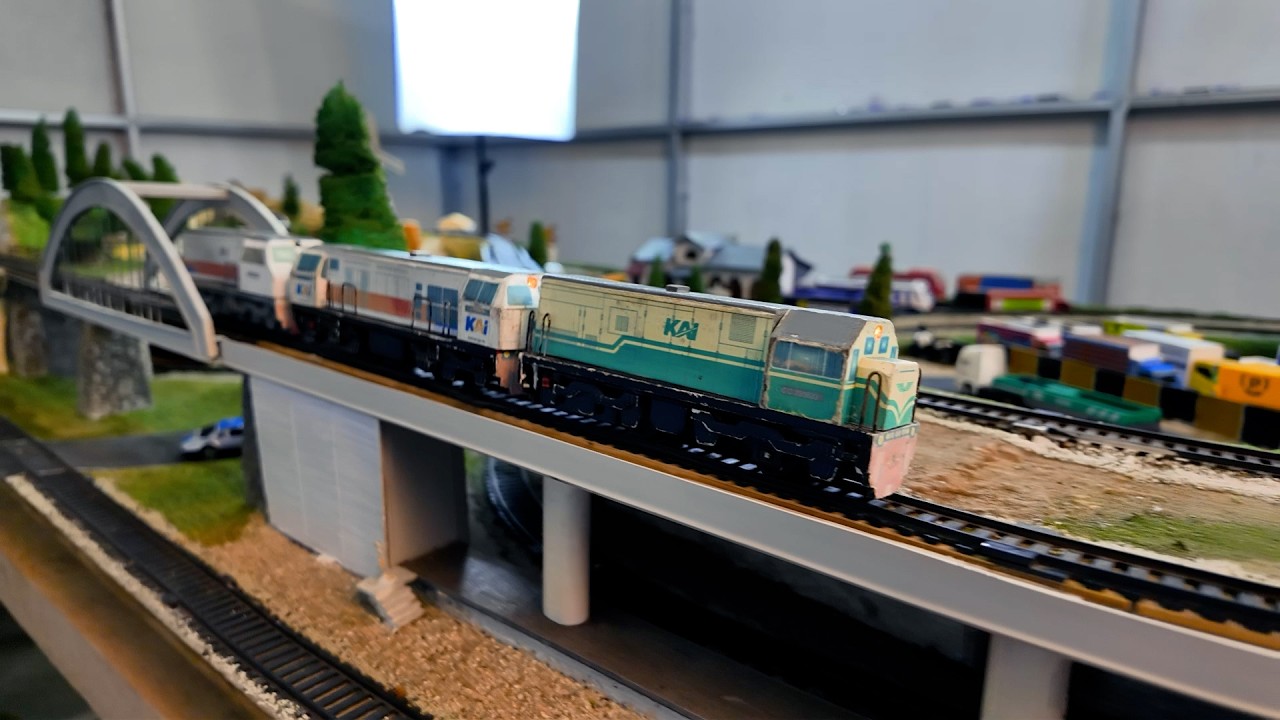 Drama Kereta Api Tabrakan Lalu Anjlok, Menemukan Perumka, Thomas Railking, Cc206 Vintage Dan Gerbong
