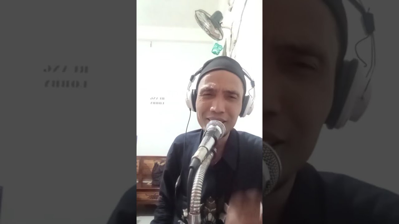 FANS OF RHOMA AND SONETA sedang live sekarang!