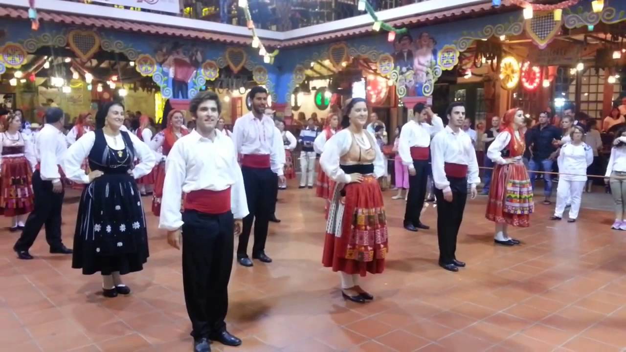 Chula da Areosa - Grupo Etnográfico da Areosa - Portugal Canta Brasil