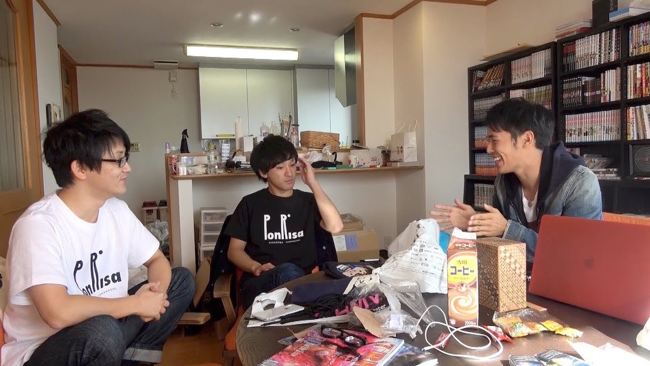 りょう、としみつと虫眼鏡が着ているTシャツに物申す