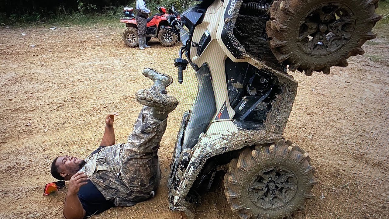 2023 CAN-AM OUTLANDER 850 XMR HAS A LOT OF POWER WOW!#mud #canamoffroad