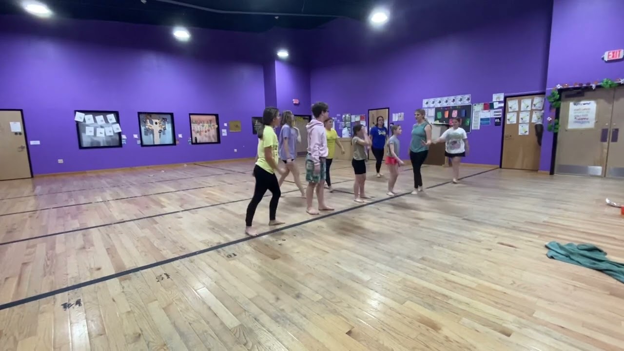 Finding Nemo Jr - We Swim Together