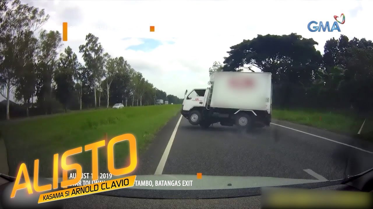 Alisto: SUV, SUMALPOK SA BARRIER SA GITNA NG EXPRESSWAY!