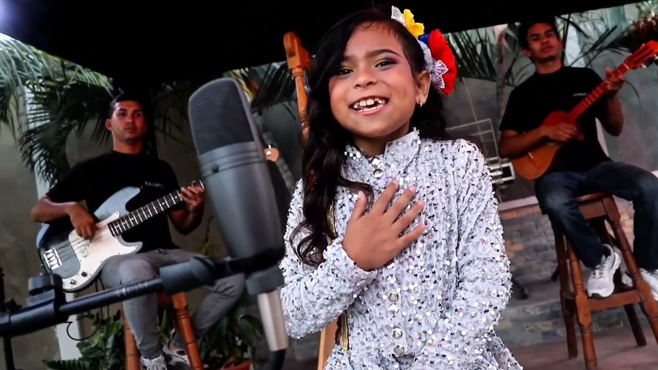 Junto a los llaneritos de Venezuela , ojitos triste de Maira  Tovar 