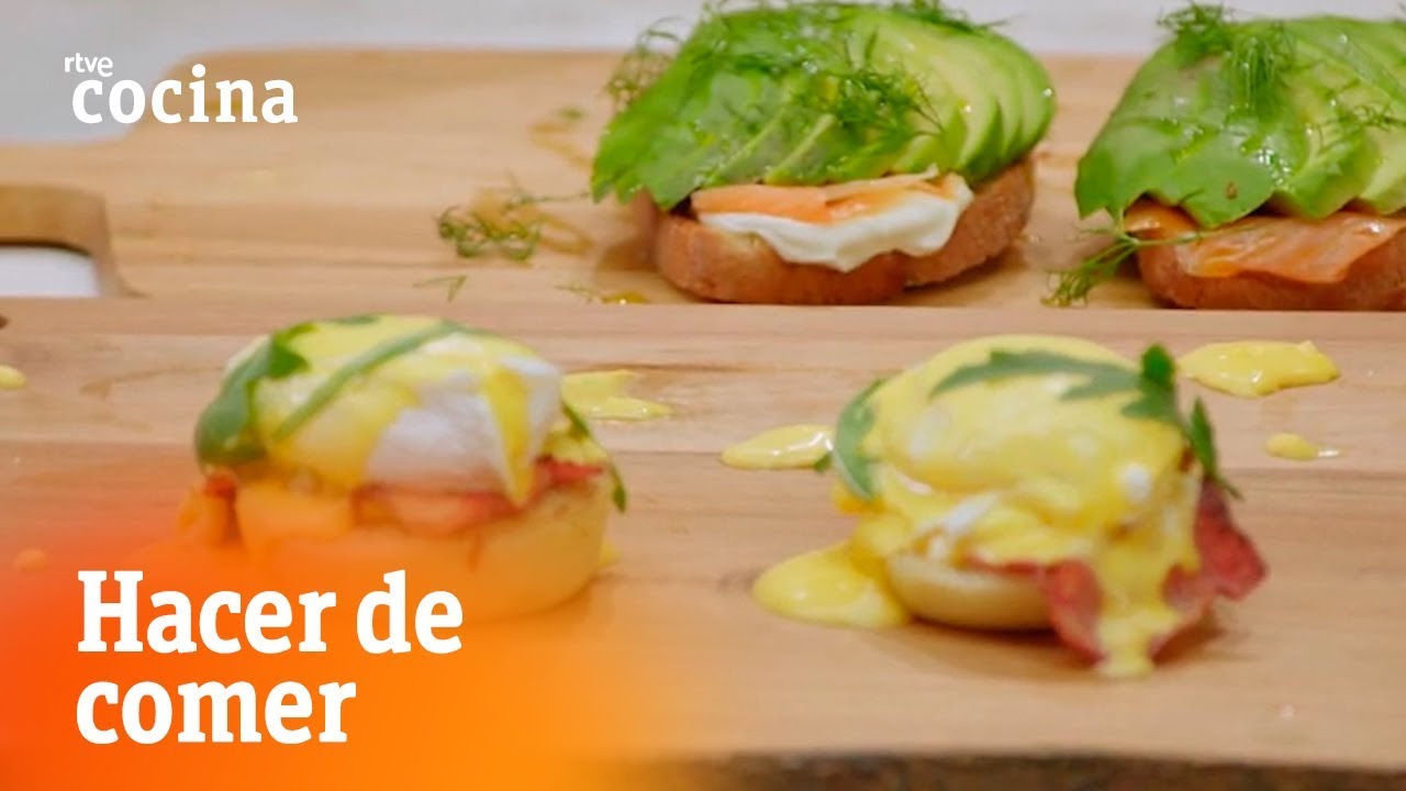 Cómo hacer Huevos benedictine, tosta de salmón y aguacate - Hacer de comer | RTVE Cocina