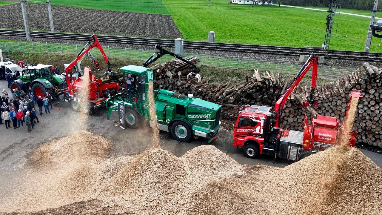 Albach Diamant 2000, Fendt 1050 mit 2x Eschlböck Biber 84 im Heizwerk Andorf im Einsatz