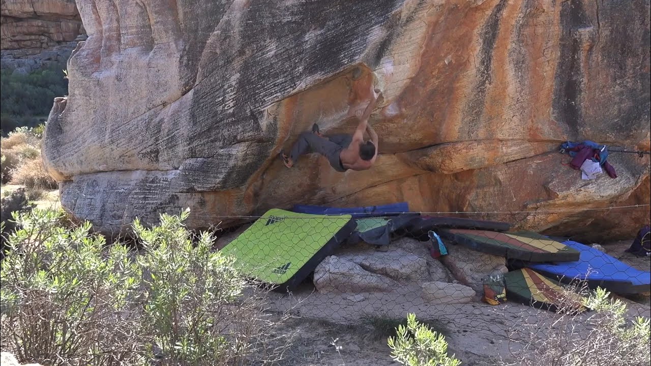 Vanity, 7a+. Rocklands