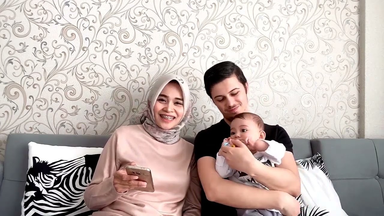 Pria  Tampan Turki Nikahi Gadis Cantik Bengkulu-Indonesia