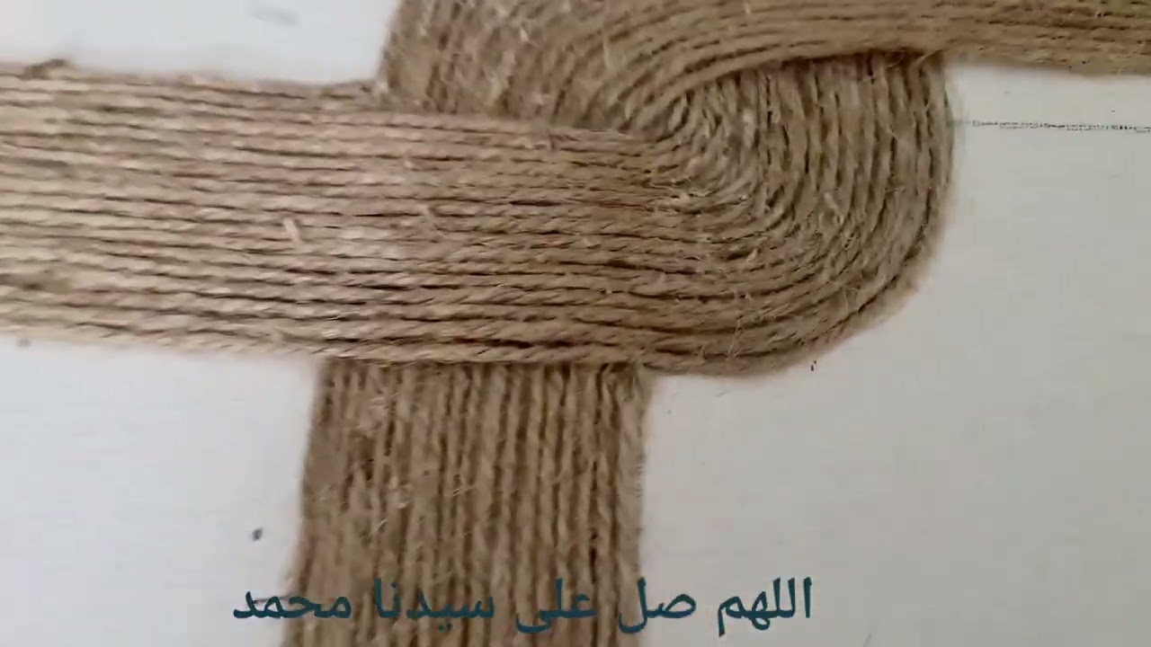 لوحة فنية من خيطان الخيش سهلة وجميلة