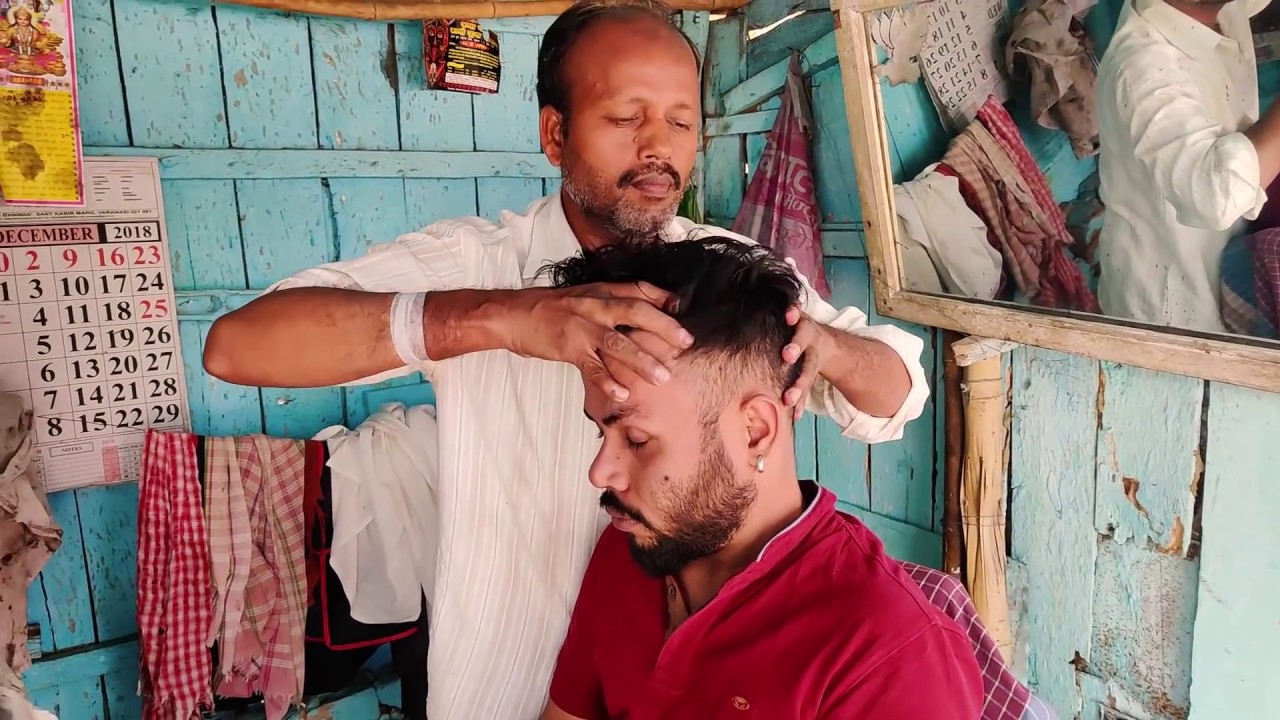 Street Head massage with neck cracking by a RoadSide Barber | Indian Massage