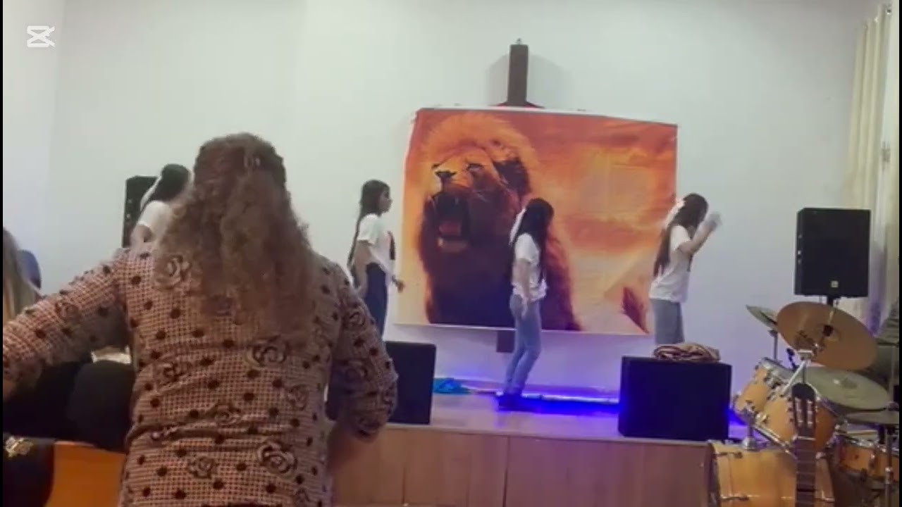 Danza de las niñas de la  iglesia de Basauri 