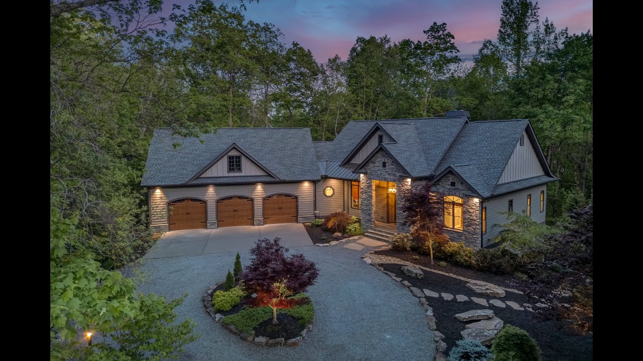 359 Newcastle Road in Brevard, North Carolina — Chasewood — Transylvania County Real Estate For Sale