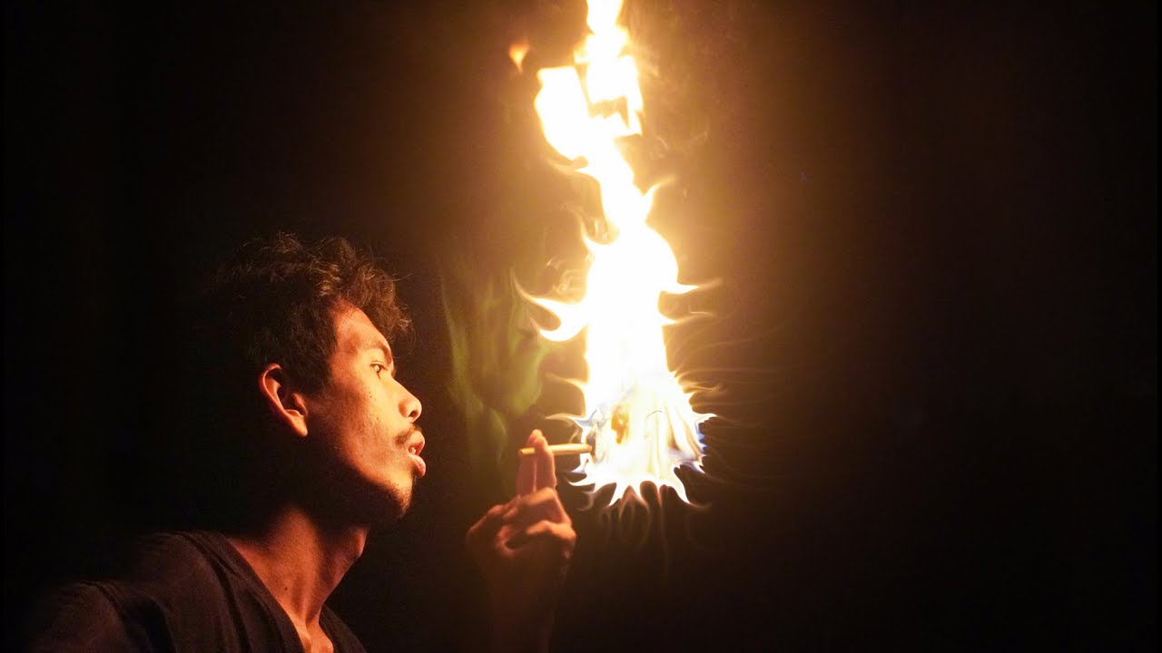 NEKAT BAKAR R0KOK DI API BANASPATI (HANTU SULUH KALIMANTAN)