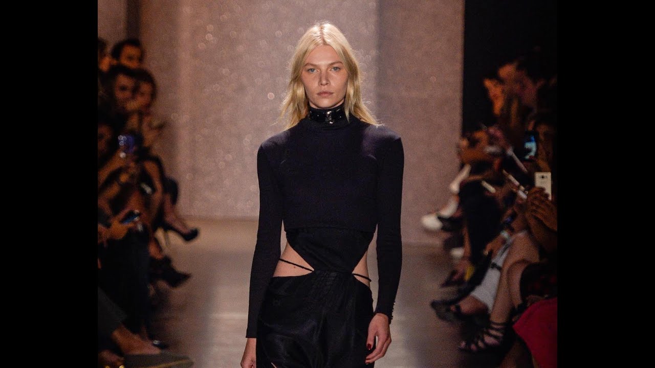 Modelstv entrevista a modelo Aline Weber no SPFW