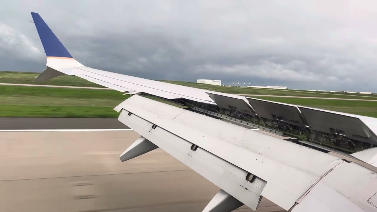 United 737 Max 9 Landing DEN