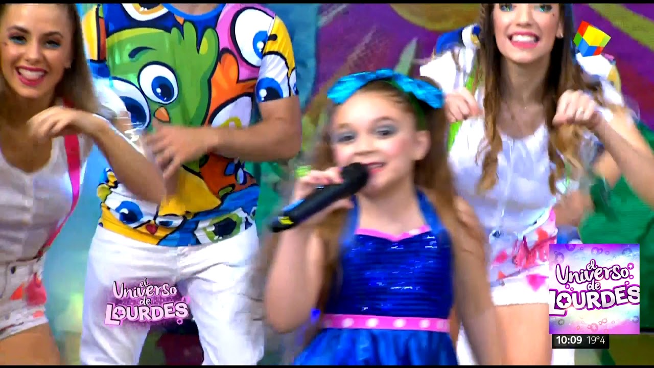 Fin de Semana - Agustina Dias canta en El Universo de Lourdes