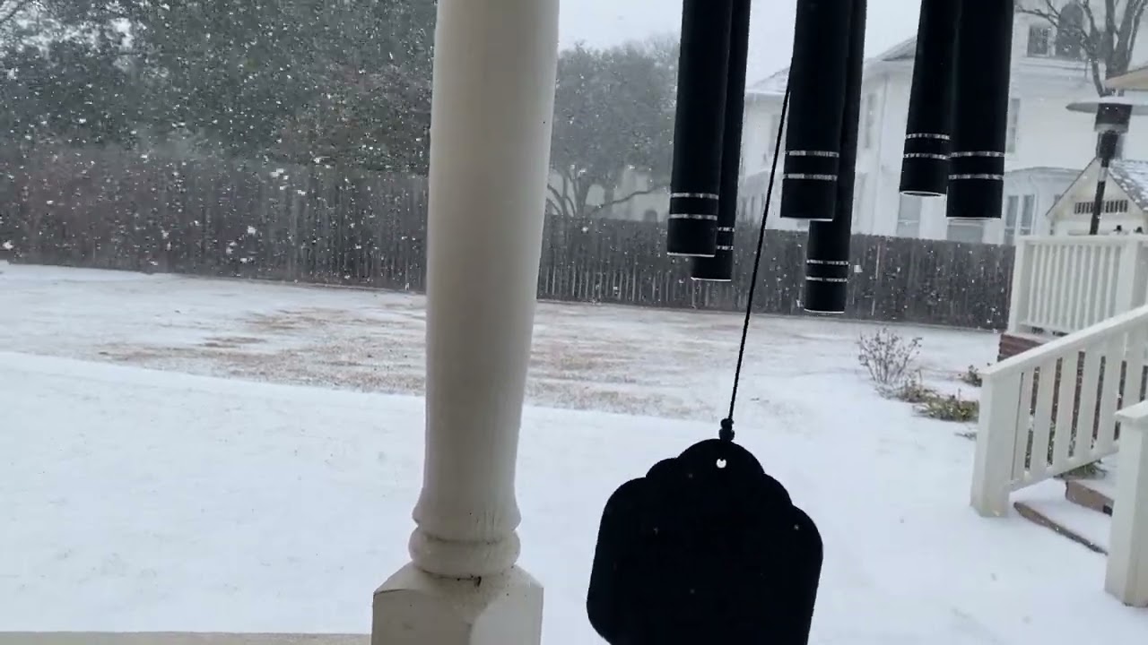 Arabesque Wind Chimes + Snow ❄️