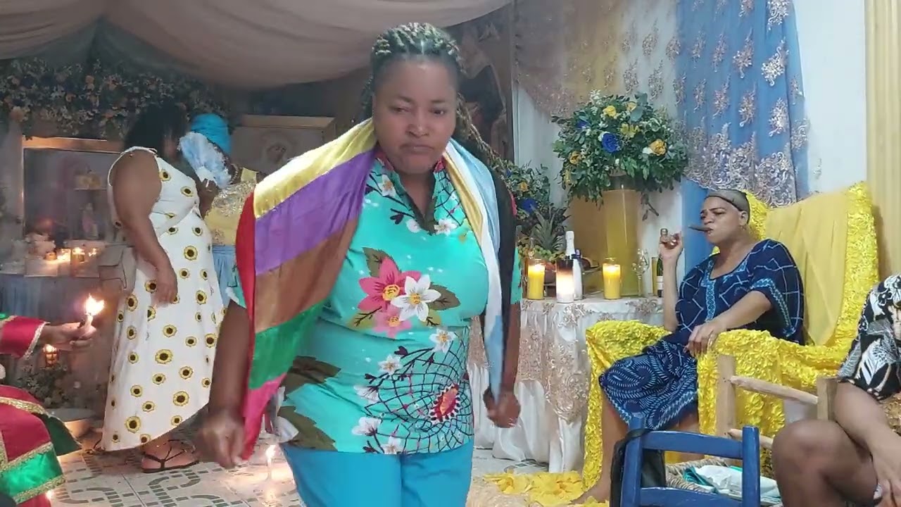 Tijean Danto Subiendo En Cabeza De MAcute - Fiesta De Elias Es Mucho En Honor A Anaisa pye