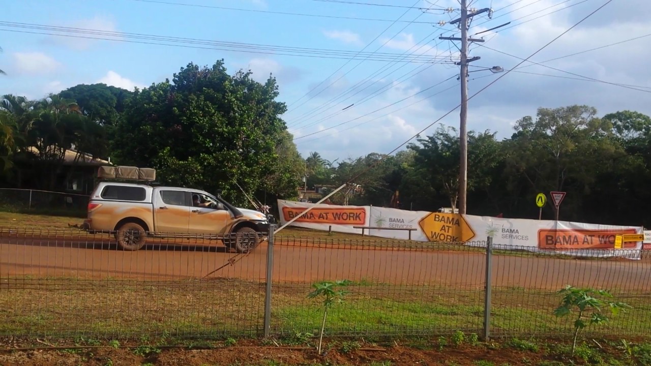 Bamaga tourists 1