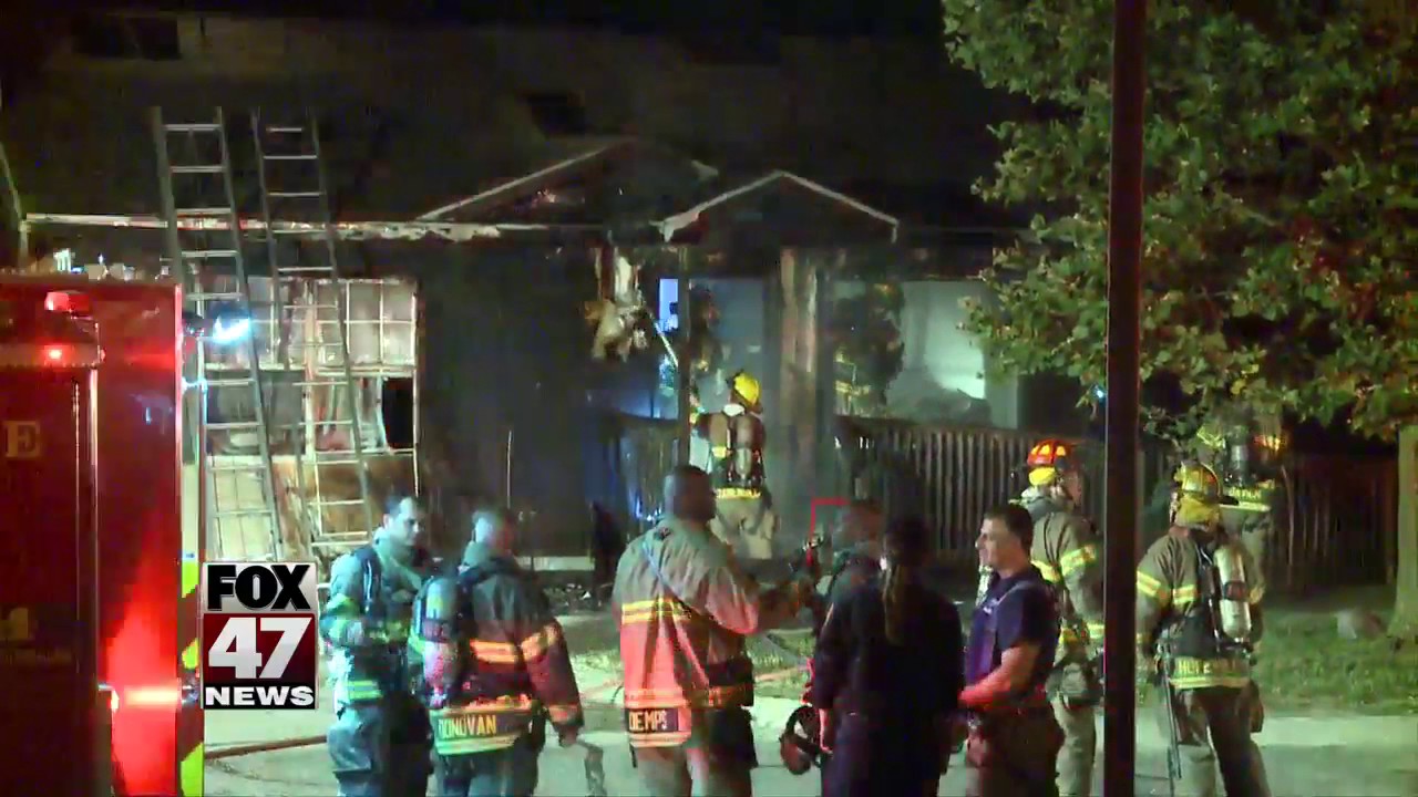 No one hurt in Lansing apartment fire