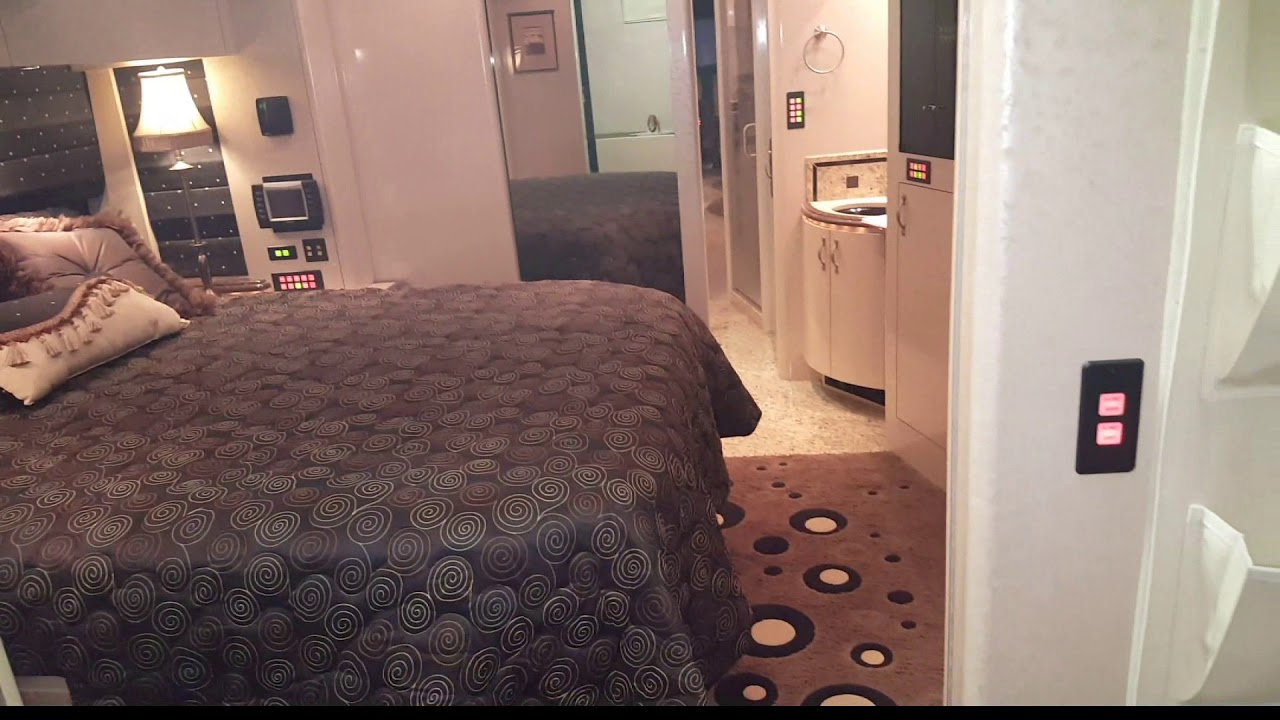 This is Luxury Done Right.....2008 Marathon Tour