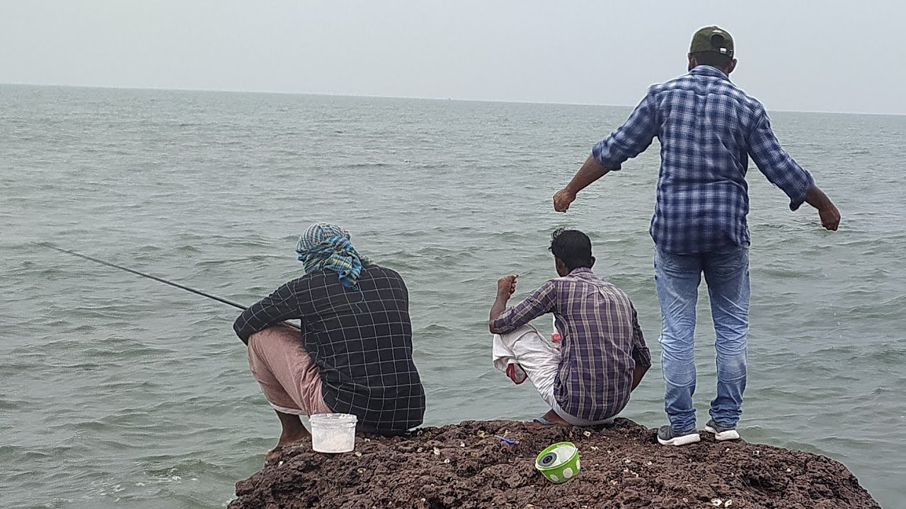 ഫൈവ് ഹുക്കും മൈദയും റിസൾട്ട്‌ വേറെ ലെവലാണ്🎣Village Fishing|Traditional Fishing|KeralaFishing|Fishing