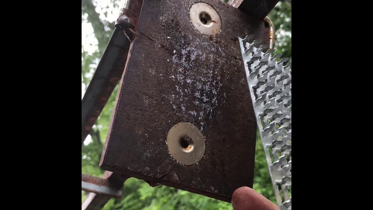 Truss plate press