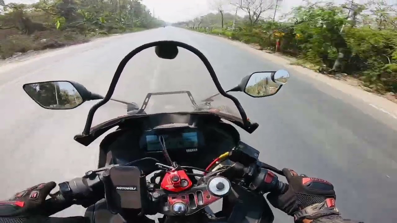রাস্তার বেহাল অবস্থা 
