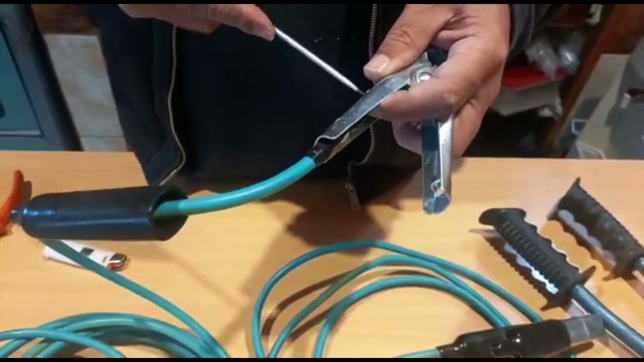 Pinzas para hacer puente de batería a batería.. hasta 120am.