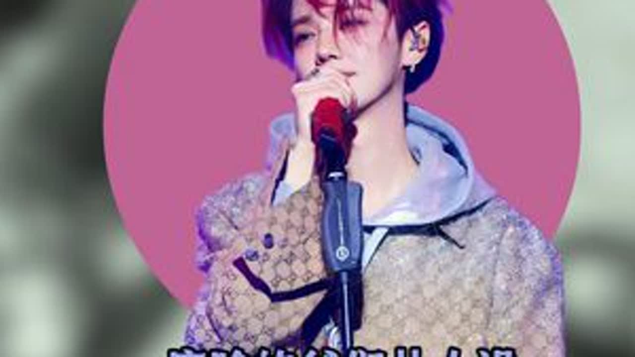 关晓彤哭肿眼断发，迪丽热巴背锅7年无道歉 
