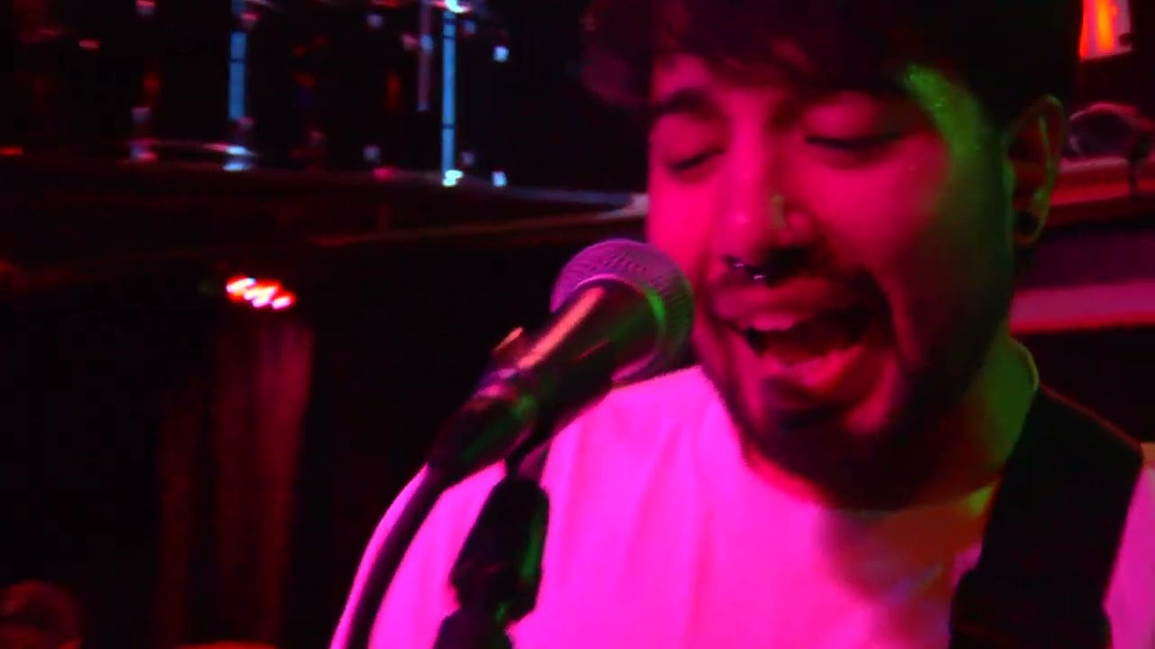 tiny voices live @ news cafe 8/22/23