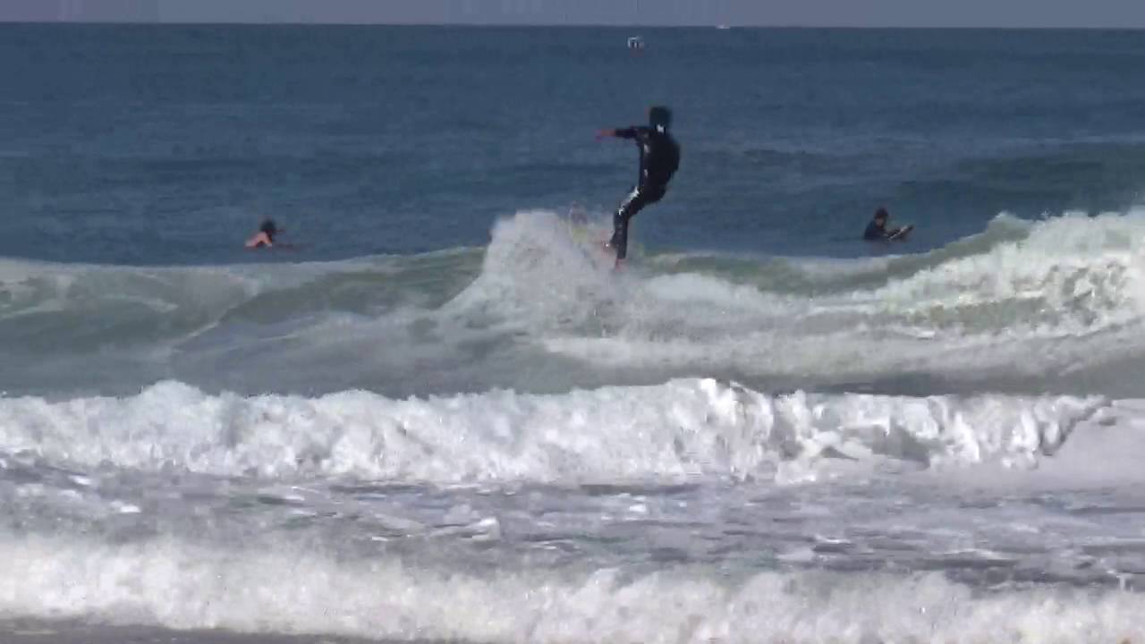 Marcelo Nunes surf à La Gravière 24/10/16 Avec @dakine @gosurfexsspres @vonzipper @alfynSurf