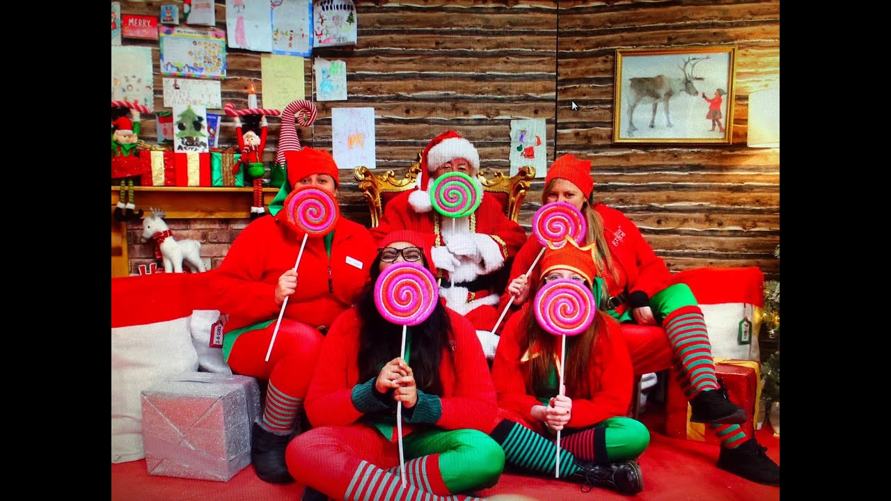 Being an Elf in a Christmas Grotto Vlog